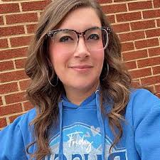 Kay-Schell (@kayschell7)