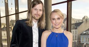 The official eva weel skram twitter account. Eva Weel Skram Jeg Hadde Ikke Greid Meg Uten Thomas