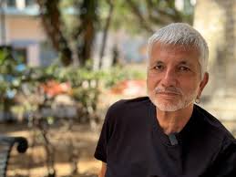 NICHI VENDOLA SI RACCONTA A “VITE SPERICOLATE”: TORNO A COMBATTERE CON MENO  FIATO MA CON LA 'TIGNA' DI SEMPRE – Stampalibera.it