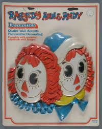Vintage hand embroidery kits have been around for ages, but they were especially trendy during the 1970s, a decade when decor favored animals and botanicals. Wall Hanging Raggedy Ann And Andy Decorettes Wall Accents Dart Industries Inc Google Arts Culture