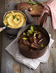 Rindsgulasch Rezept Rindsgulasch Gulasch Essen Und Trinken