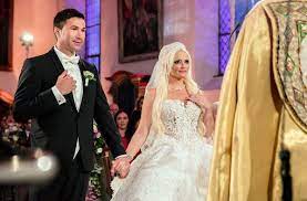 Jun 04, 2016 · endlich enthüllt: Rtl Spendenmarathon Daniela Katzenberger Versteigert Ihr Brautkleid Panorama Stuttgarter Zeitung