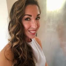 Anna Eley's Instagram, Twitter & Facebook