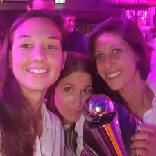 La portero chilena christiane endler mostró su día libre y cómo lo disfrutó en bikini, mientras sigue mentalizándose para la copa américa femenina, que se disputará. Fotos Christiane Endler Disfruto Con Topless En Las Playas De Ibiza Alairelibre Cl