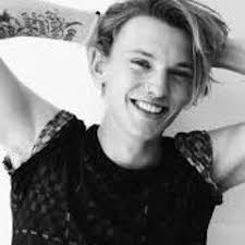 Stream Maggie Tran music