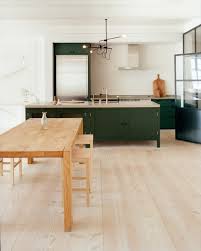 Tuhansia uusia ja laadukkaita kuvia joka päivä. When You Want To Go With Deep Dark Green In Your Kitchen