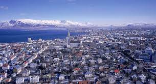 Reykjavik islandia, capital de la isla perdida en el atlántico norte. Vamonos A Islandia Iceland Travel Reykjavik Northern Lights Reykjavik