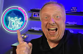 I want to make a short video of each day but I'll be starting and stopping  recording quite a bit as ill be running in between times. What's the best  app to