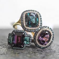 Did You Know The June Birthstone Is An Alexandrite Alexandrite Gemstones Are Extremely Rare And Desirable Because They Change Color Based Big Jewelry
