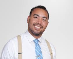 Mari Tapia's Instagram, Twitter & Facebook