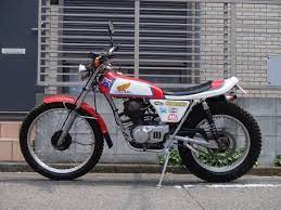 ホンダ イーハトーブ ｊｄ０３ トラッカーカスタム 画像2 カフェレーサー ホンダ イーハトーブ