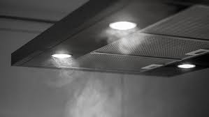 Als deckenlösungen an der decke hängend, sogar freihängend mit seilen, oder flächenbündig in der decke integriert, wie z. Beratung Zu Dunstabzugshauben Coolblue Kostenlose Lieferung Ruckgabe