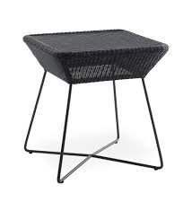 The breeze side table offers the signature geometric design of the breeze series in a sturdy outdoor side table. Breeze Side Table Juniper House