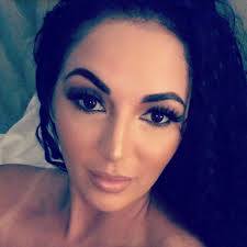 A very Happy Birthday to my Beautiful wife @lianago. She is such a  beautiful and caring person. I hope you have the best day ever my love.  Please everyone wish her a