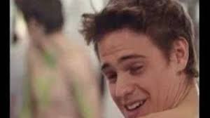 Épisode Ménage à trois S01E12