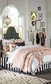 Madchen Kinderzimmer 33 Zeitgenossische Zauberhafte Innendesigns Fur Madchen Zimmer Madchen Zimmer Einrichten Jugendzimmer Zimmer Einrichten