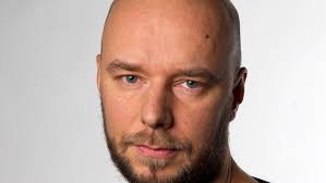 Recension: Nina Ulmaja och Alexandra Borgs ”Strindbergs lilla röda”