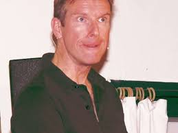 Künstler aus Köln-Nippes trat im ausverkauften Saal Orthues in  Lippetal-Herzfeld auf