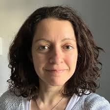 Leah Gallo's Instagram, Twitter & Facebook