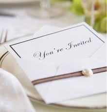 L' invitation de mariage sont envoyées plusieurs mois à l'avance. Comment Repondre A Une Invitation Marie Claire