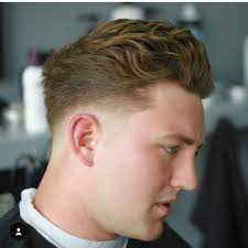 The following features can distinguish the classic caesar haircut: Front Flip Nice But Something Not So Extreme Below The Ears Mens Hairstyles Short Mens Hairstyles Mens Haircuts Short
