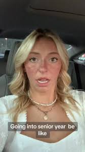 senior pics 🤘🏻#2024 #senioryear #seniorpictures