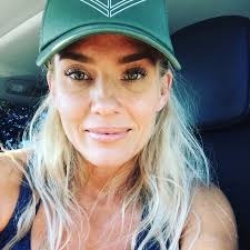 De Day (@withdeday) • Facebook