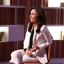 Neste episódio dedicado às audiências, a filomena sabe, como poucos, conduzir uma entrevista com o coração ab. Filomena Cautela Revoltada Com Deputado Achou Legitimo Passar A Frente De Dezenas De Carros A Ferver Vidas