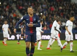 Travelling between lille and lyon is possible by flight and bus. Pepe Scores Twice For Lille Lyon Seals 3rd In Ligue 1