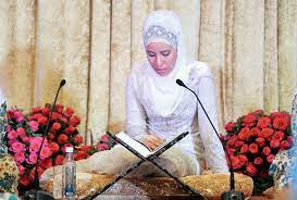 Noor neelofa binti mohd noor (lahir 10 februari 1989) ialah seorang pelakon, pengacara dan model wanita malaysia. 5 Perkara Paling Awesome Tentang Perkahwinan Anak Datuk Seri Najib Razak