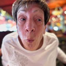 This is a story about a mama turkey and her baby turkeys 💛🦃