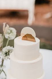 Zach Coli An Old Town Albuquerque Wedding Alicia Lucia Photography Albuquerque And Santa Fe New Mexico Wedding And Portrait Photographer Wedding Cake Minimalist Modern Wedding Cake Toppers Unique Wedding Cakes