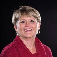 Lisa Wetherell's Instagram, Twitter & Facebook