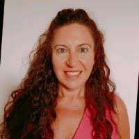 Genevieve Gallo's Instagram, Twitter & Facebook