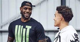 Check out these popular young guy's haircuts to get a cut you'll love! Trae Young Signs 300m Deal With Rogaine To Be A Hair Model Unbelievable Steemit