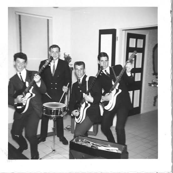 THE BRAVADOS, A 60s collegiate rock band – The story of the original, THE BRAVADOS, A 60s collegiate rock band