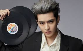 Cô được đánh giá cao nhờ có vẻ ngoài trong sáng, thơ ngây. Bg1y Kozgj29om