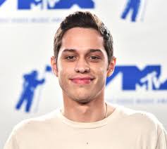 I turned on snl to hopefully see some mgk/pete davidson action and instead got to see pete davidson kissing john krasinski. Snl Star Pete Davidson Pulled Over By Manlius Police Passenger Charged For Pot Newyorkupstate Com