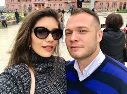 Fim do romance entre o investidor João Chamarelli e Deborah Moreira