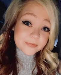 Lucy Joyner's Instagram, Twitter & Facebook