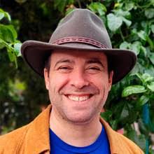 Davion Baker's Instagram, Twitter & Facebook