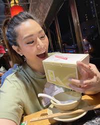 謝謝每位的祝福🙏🏻 謝謝特地跑去買蛋糕😘 儀式儀式，開心開心🥳 #happybirthday #newyeareve #celebration  #cake #birthday #birthdaygirl #bday #bdaygirl