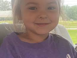 Brandi Croy's Instagram, Twitter & Facebook