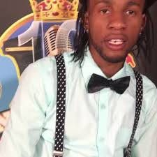 The bow tie maestro! What sort of performance can we expect from this  lyrical genius? #tvjmkq #mkq11