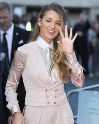 New Blake At A Simple Favor Uk Premiere Blakelively Blake Lively Outfits Blake Lively Style Blake Lively Family Blake lively loves her suits.
