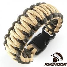 Because these plastic buckles are so affordable, you can get a few different sizes and experiment to find out which size and type of buckle you like best. King Cobra 2 Colors Paracord Bracelet With Side Release Buckle