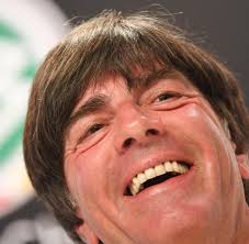 Die diesjährige em wird in 12 ländern in ganz europa ausgetragen. Fussball Em 2021 Spielplan Gruppen Termine Infos Zur Em 2020 21 Welt