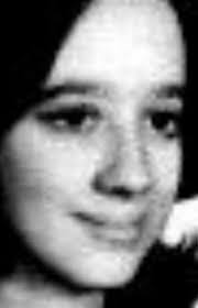 Cumple 60 años Javier Calamaro.*** **Javier Calamaro** nace en Buenos  Aires, el 22 de julio de 1965 es un **cantante, músico y presentador  argentino**, hermano menor del también músico Andrés Calamaro.