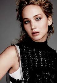 Even though she is so successful and famous, her humility has always stuck to her. Get Ready With Jennifer Lawrence S Makeup Punica Makeup