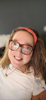 Darlene Abbey's Instagram, Twitter & Facebook